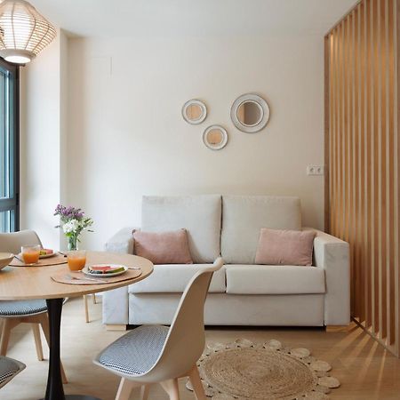 Apartamentos Joaquin Costa Сантандер Екстериор снимка